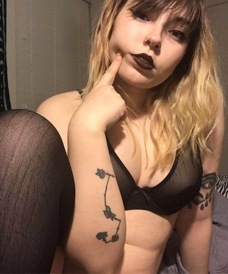 beelzebubsuwu free actress pictures