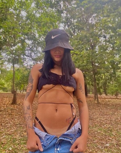 Annytainax pornographic actress image