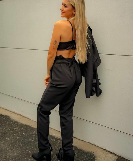 japanese milf onlyfans adult pic