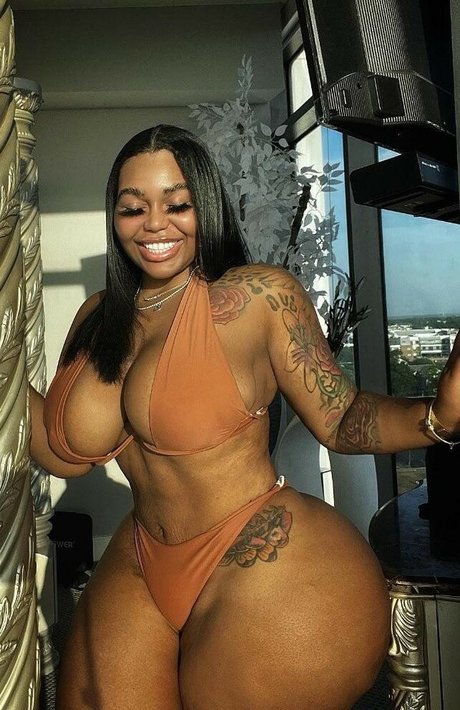 Mya Curvz actress archive