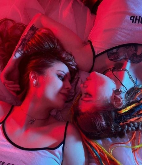 LittlePolly102 pornstar hd pictures