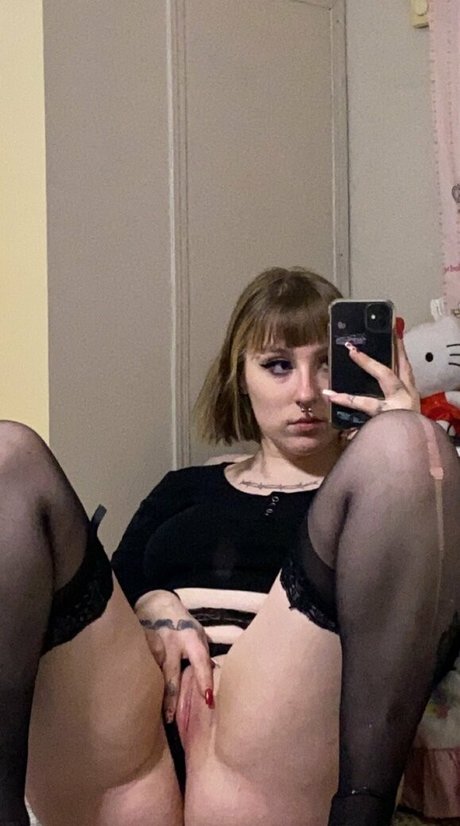 f urbee pornstar nude photo