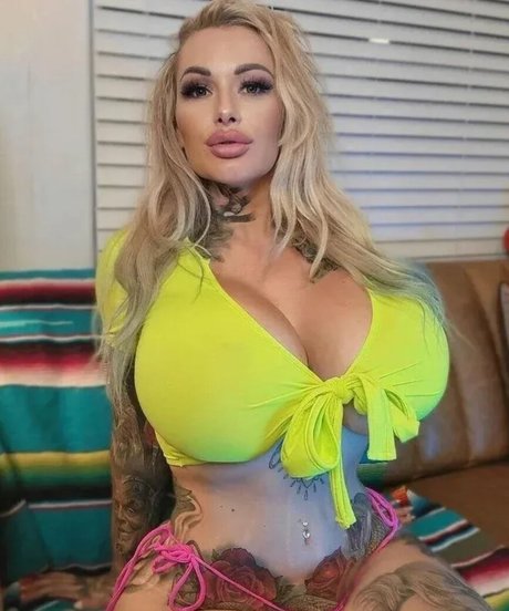 Dez Fraser hot star pictures