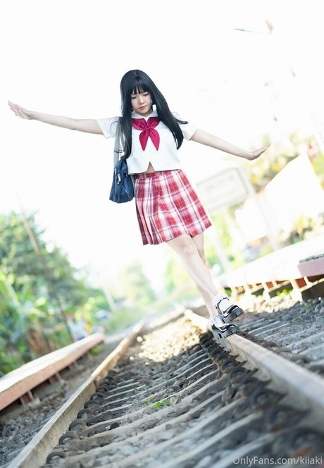 pikiichu model nudes archive