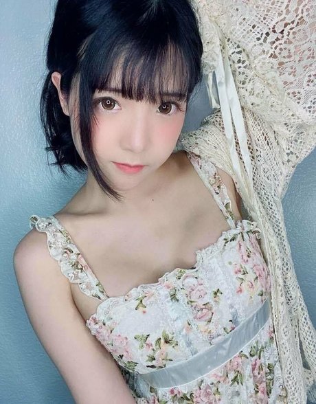 pikiichu model exclusive img