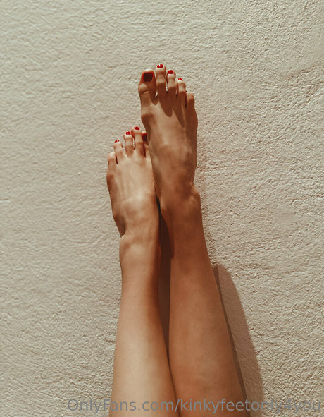 kinkyfeetonly4you pornstar hot image