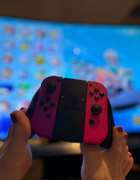 kinkyfeetonly4you free model pictures