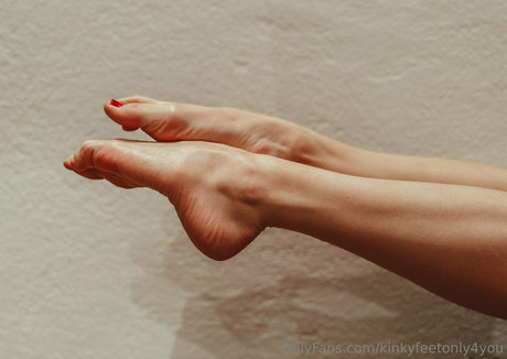 kinkyfeetonly4you nice model pics