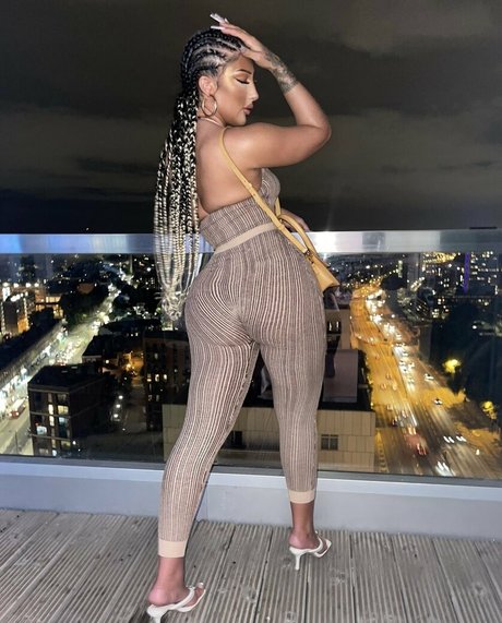 realchinxx naked star pics