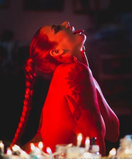 Camille Walker pornstar pretty picture