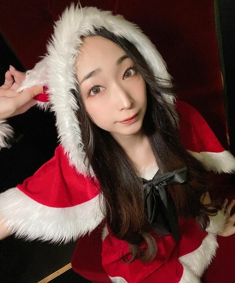 Kurea Hasumi model free pic