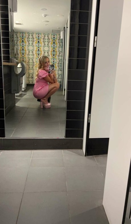 Rory Eliza star naked photos