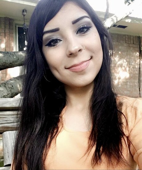 Latina Beauties star nudes gallery