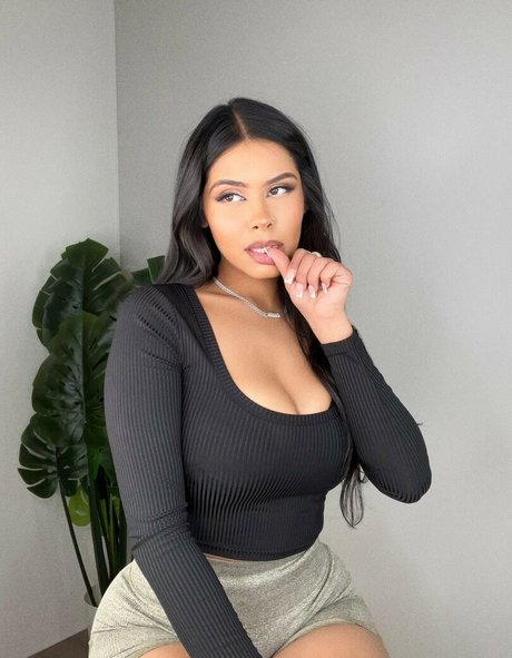 Latina Beauties hot pornstar photo