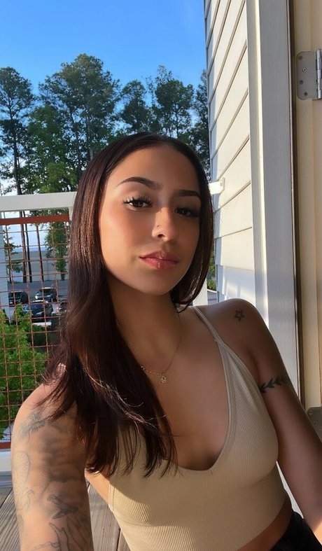 Latina Beauties erotic model pics