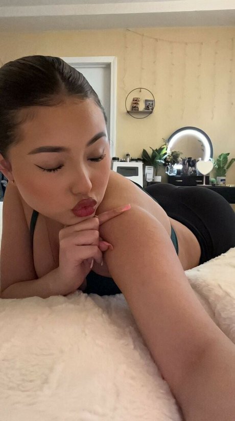 Gisselle Next Door nude actress pictures