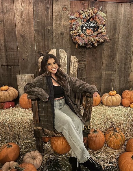 Gisselle Next Door nudes actress images