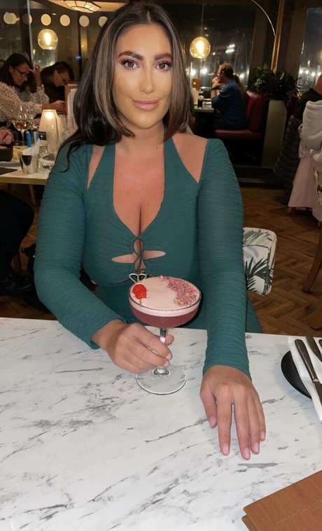 Kirstie V star sexy gallery