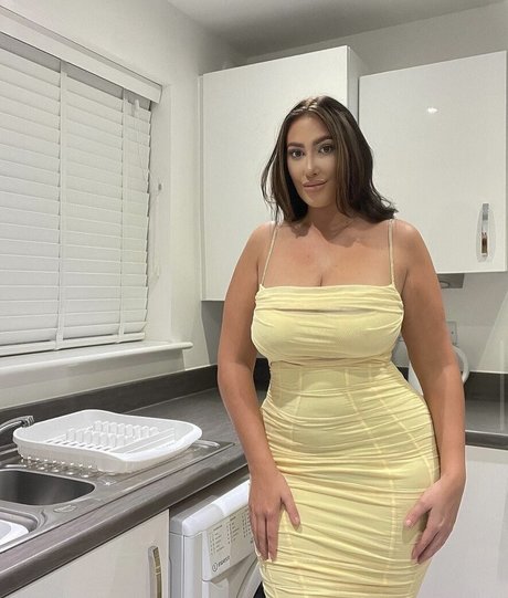 Kirstie V pornstar nude picture