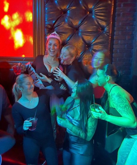 Angelina C xxx model photos