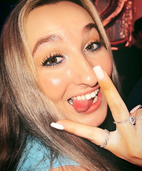 Angelina C hot pornstar image