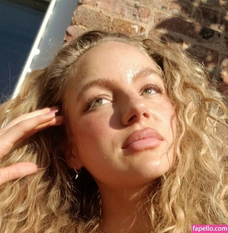 Magyn Kennedy high quality model img