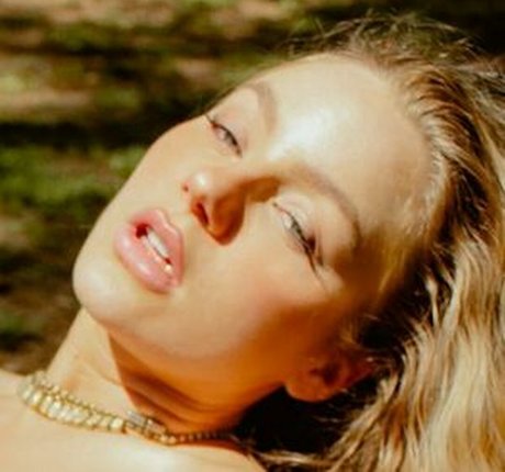 Magyn Kennedy nice actress pics