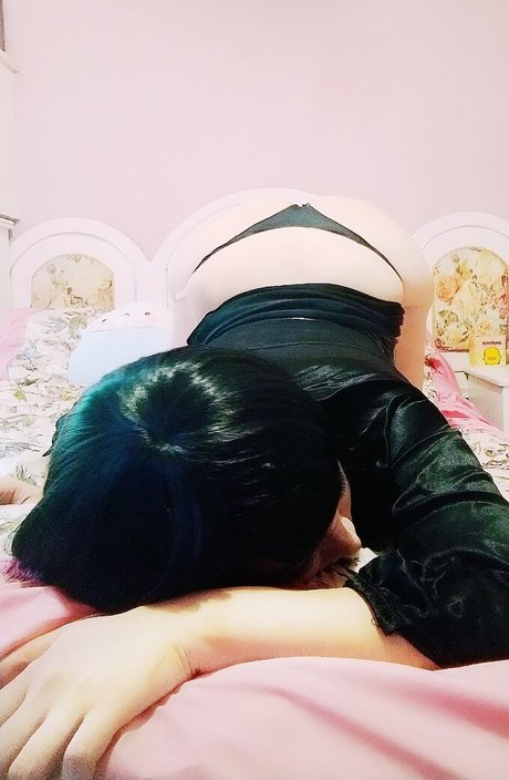 Lucy Langley star nude images