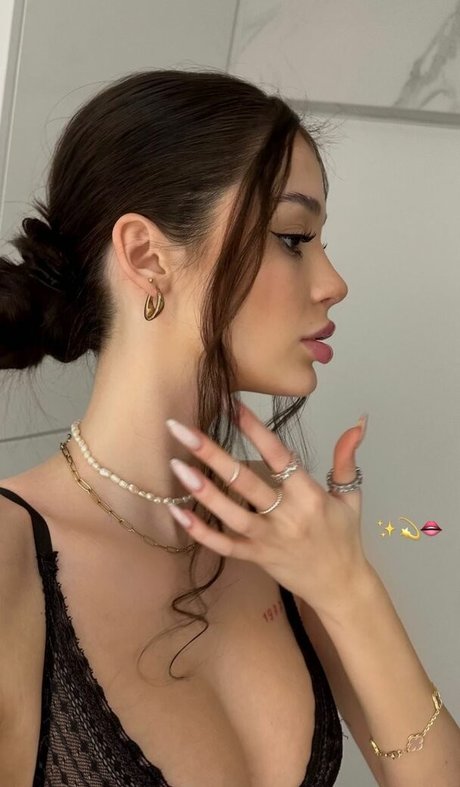 Haniasipa erotic actress img