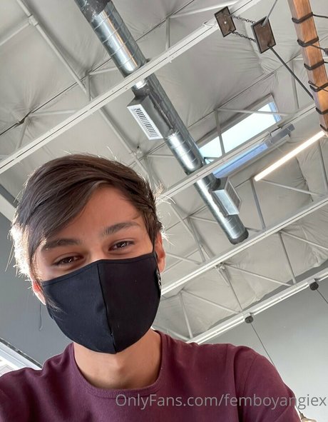 femboyangiesfeet star exclusive photo