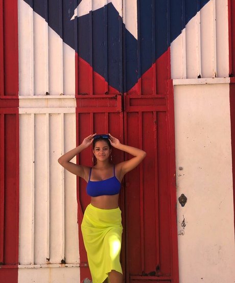 Leslie Sanchez Photo Gallery