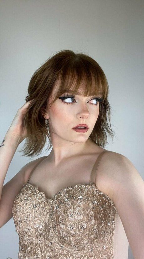 rebecccamua exclusive star photo