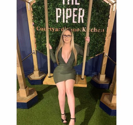 nude pregnant onlyfans exclusive photo