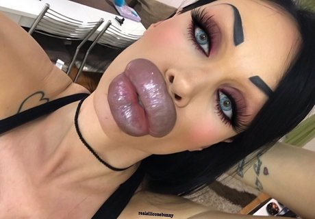 hijabi onlyfans naked picture