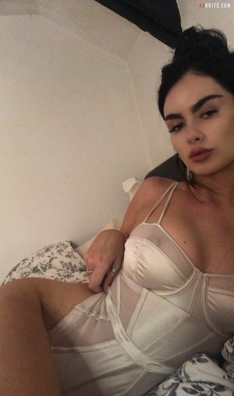 Megtayo star adult photo