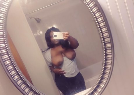 huge fake tits onlyfans beautiful xxx pic