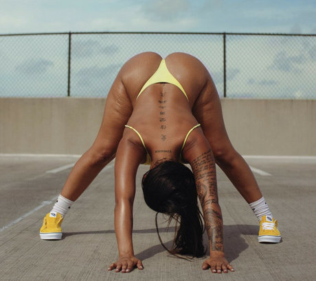 Yas Or Nathali Nostades model perfect pic