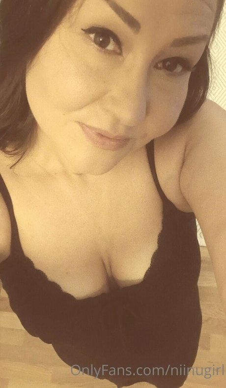 niinugirl model pornographic images