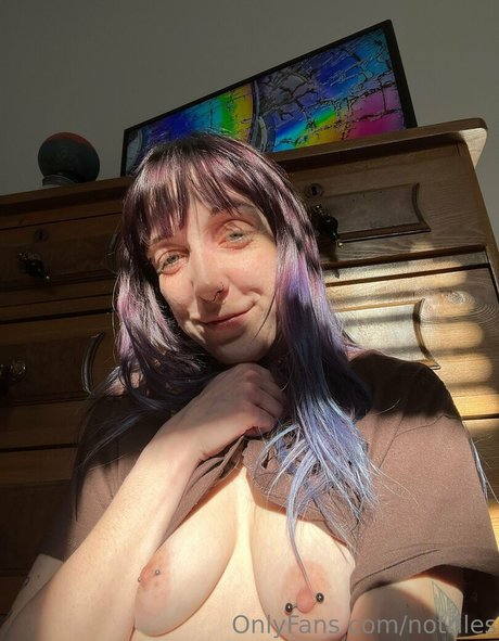 notriles exclusive star photos