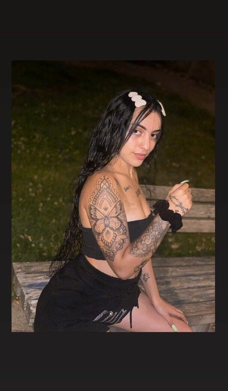 Claudia Vale beautiful star images