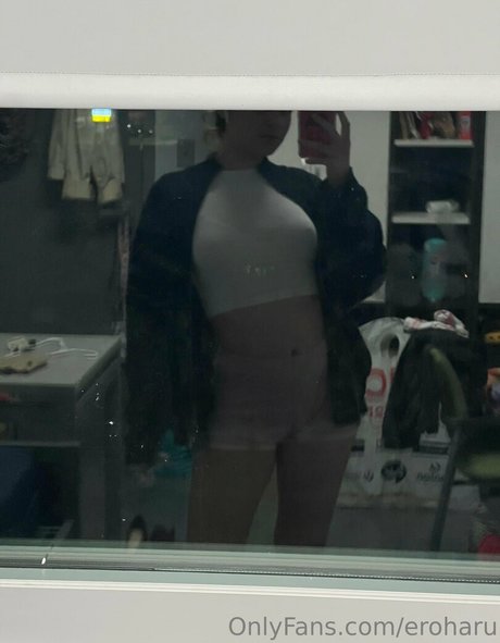 eroharu naked model images