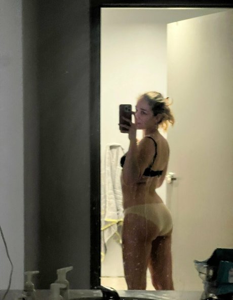 eroharu top actress images