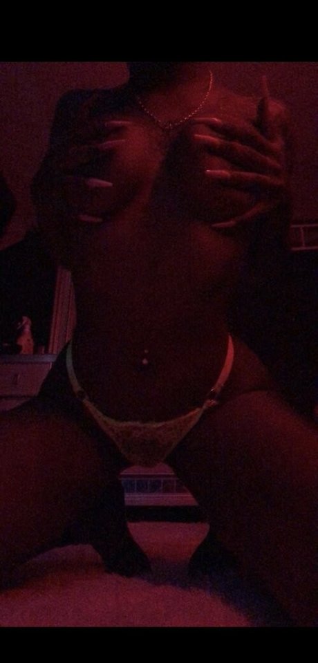 cocosiimone1 naked star images