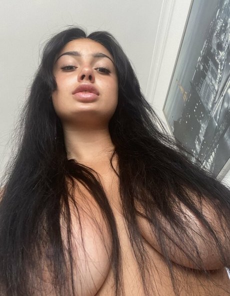 Mia Rae xxx actress image