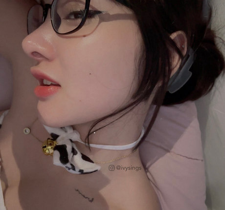 ivyyvon pornstar hd picture