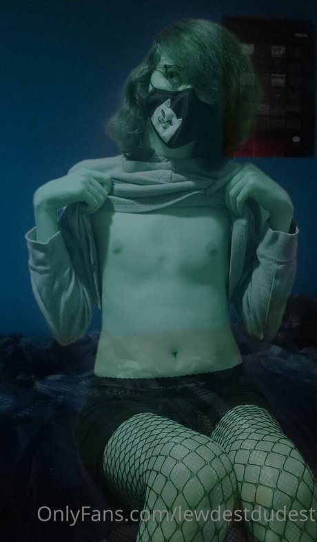 lewdestdudest star pretty picture