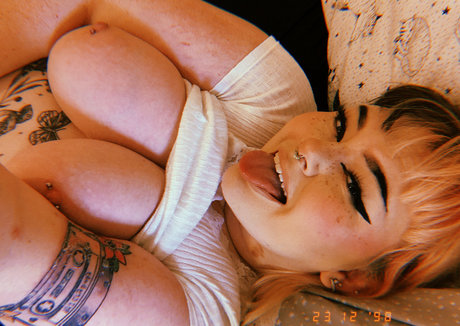 small onlyfans naked pics