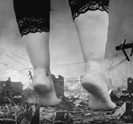 giantess lady star images