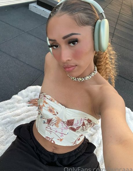 bvncaaa erotic pornstar pic