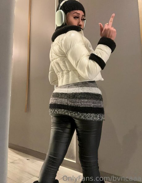 bvncaaa beautiful star photo